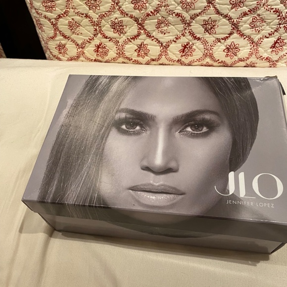 JLO Champagne Avah Flat Sandals, 6 - Picture 8 of 9